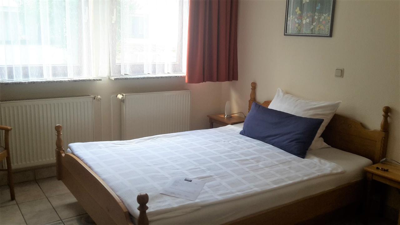 Hotel Janssen Bodenheim Esterno foto